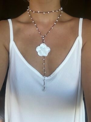 img_9069 Collar Volta en chocolate y blanco con flor efecto perlado